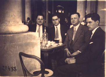 Manuel Almirall, Juan José Castro, Bruno Bandini y José María Castro en la Bristol de Mar del Plata (provincia de Buenos Aires)